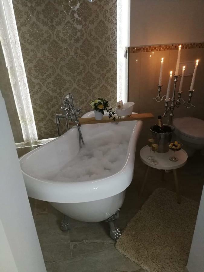 Penthouse Luxury Apartment Решица Екстериор снимка
